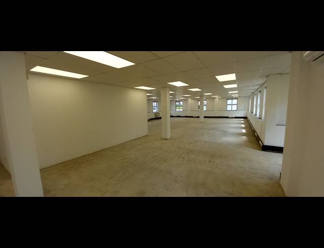 980M² OFFICE TO LET IN BRYANSTON